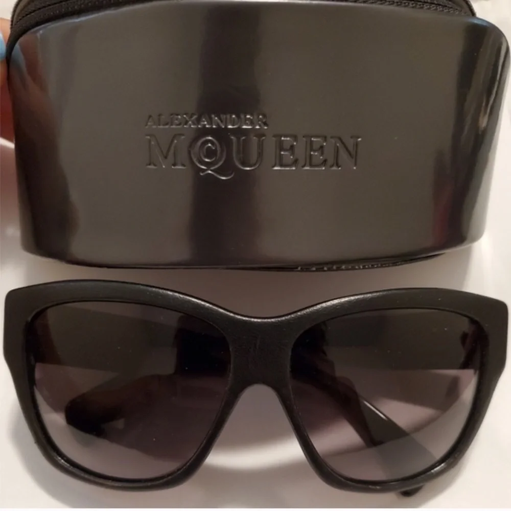 Alexander McQueen Black Leather Wayfarer Sunglasses Grey Lens w/ Case